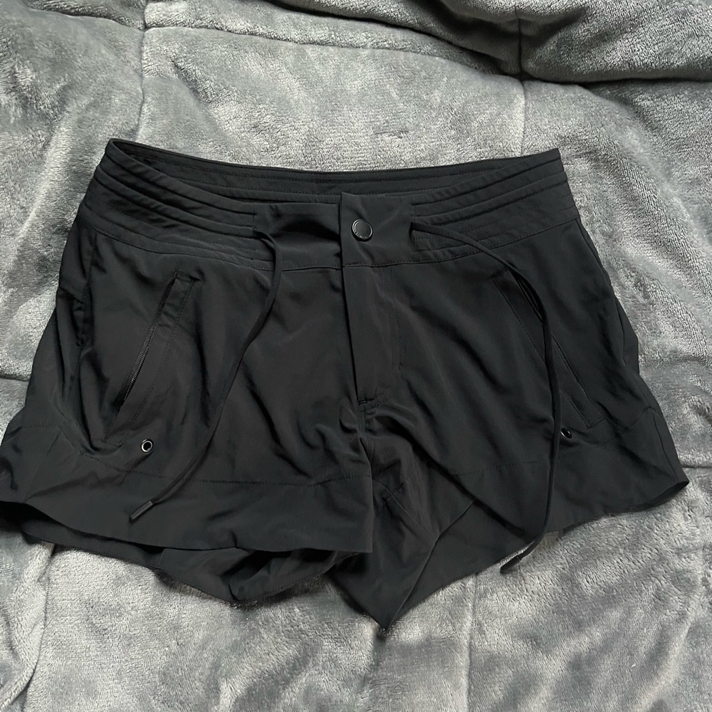 Athleta Black Womens Runner Shorts
